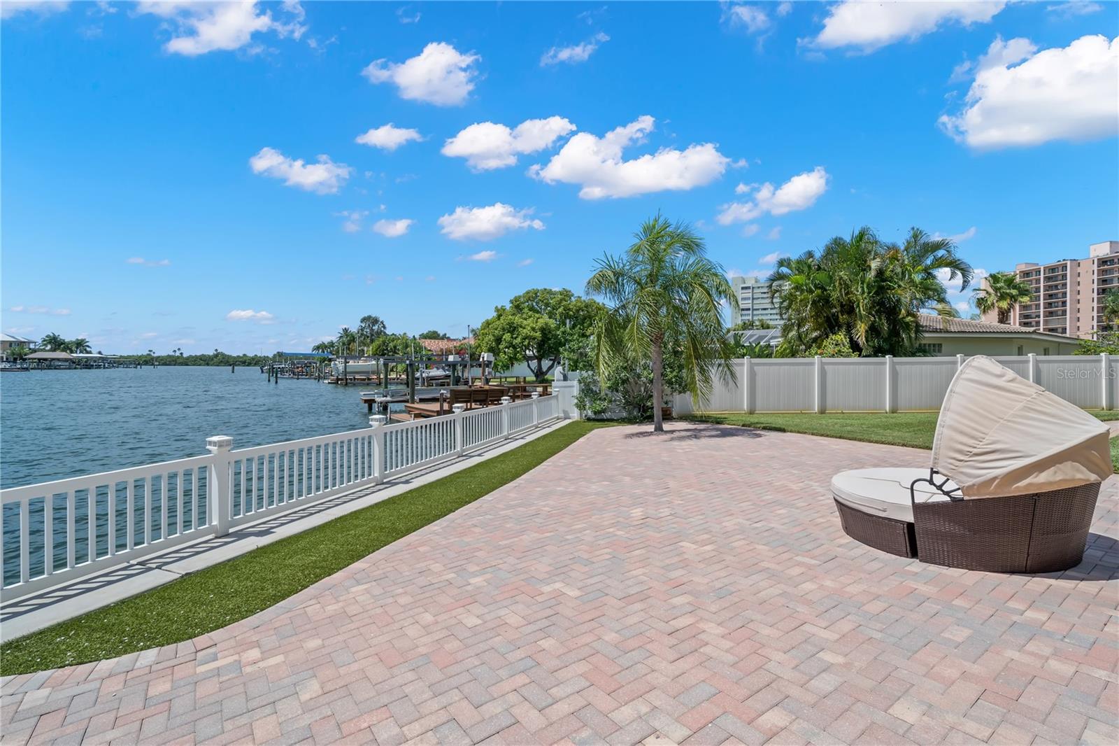 ISLAND ESTATES OF CLEARWATER - Residential