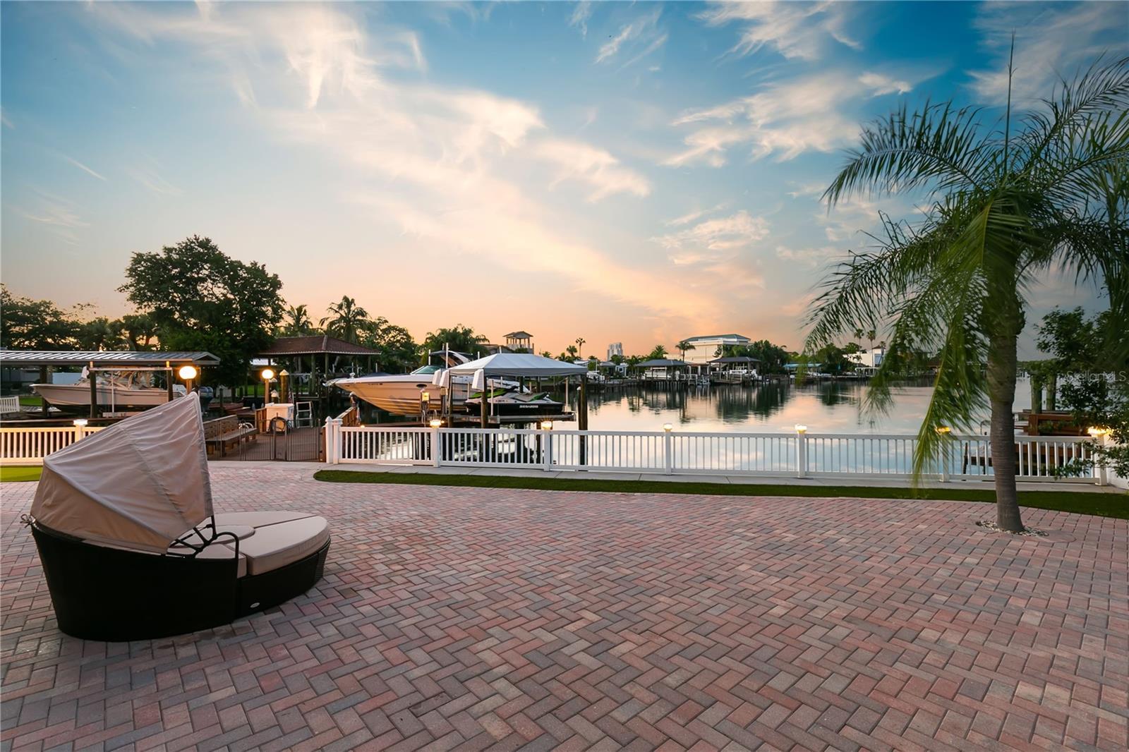ISLAND ESTATES OF CLEARWATER - Residential