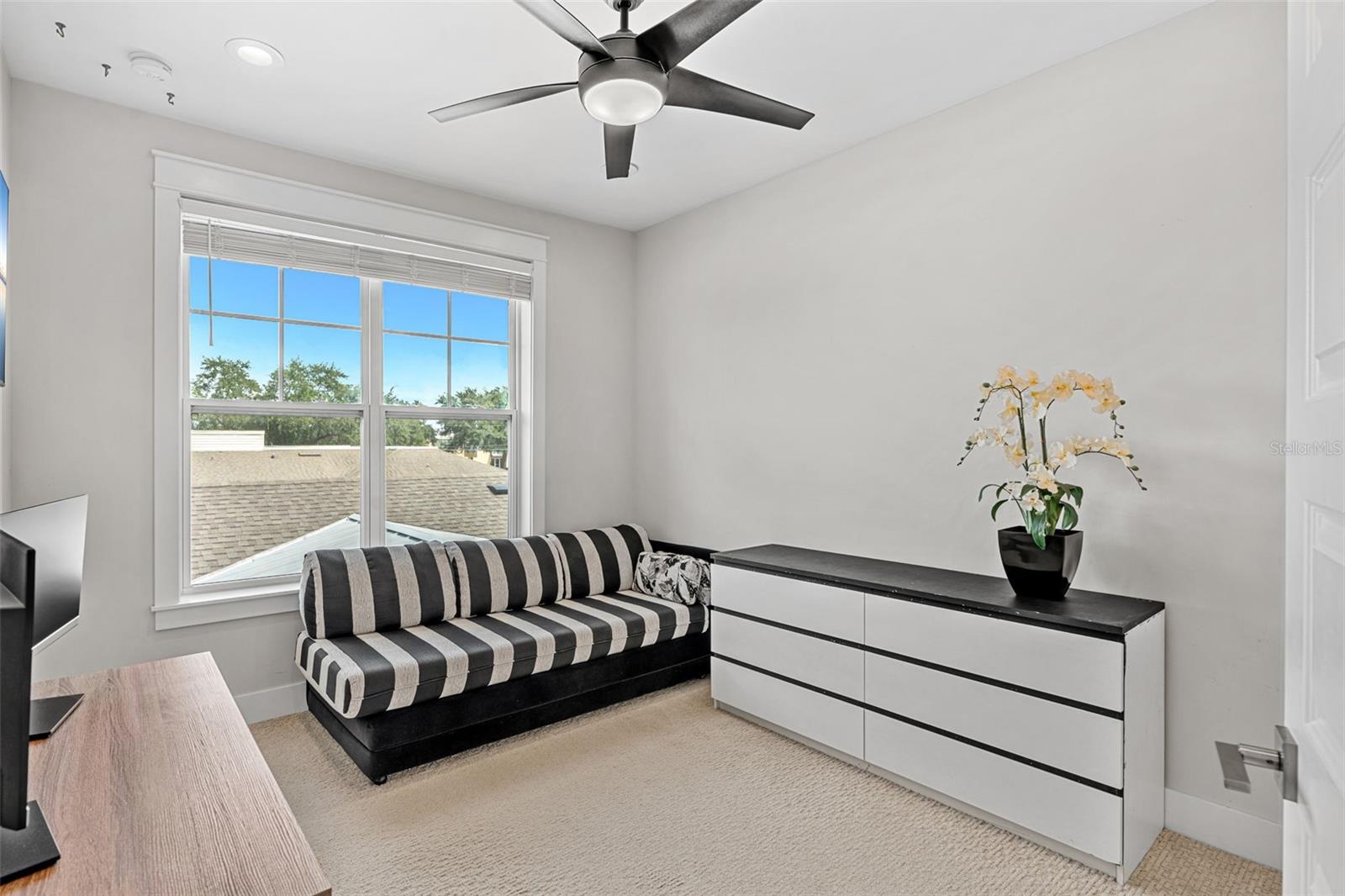 PARK SHORE - Residential Lease