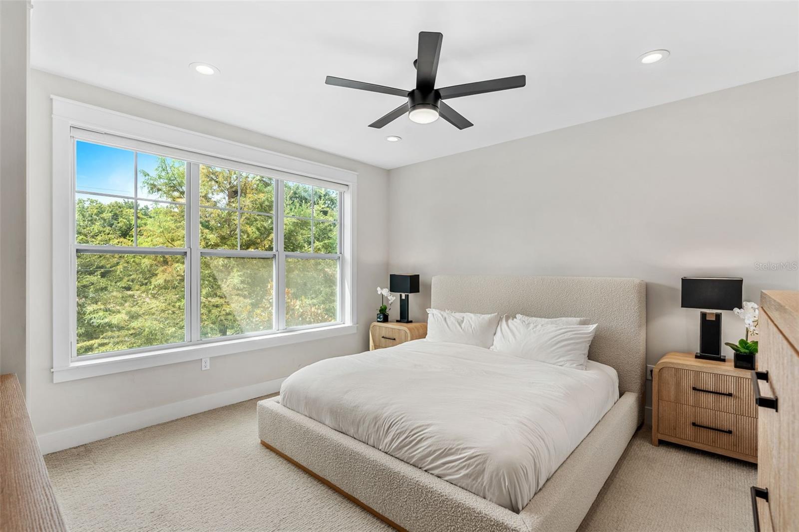 PARK SHORE - Residential Lease