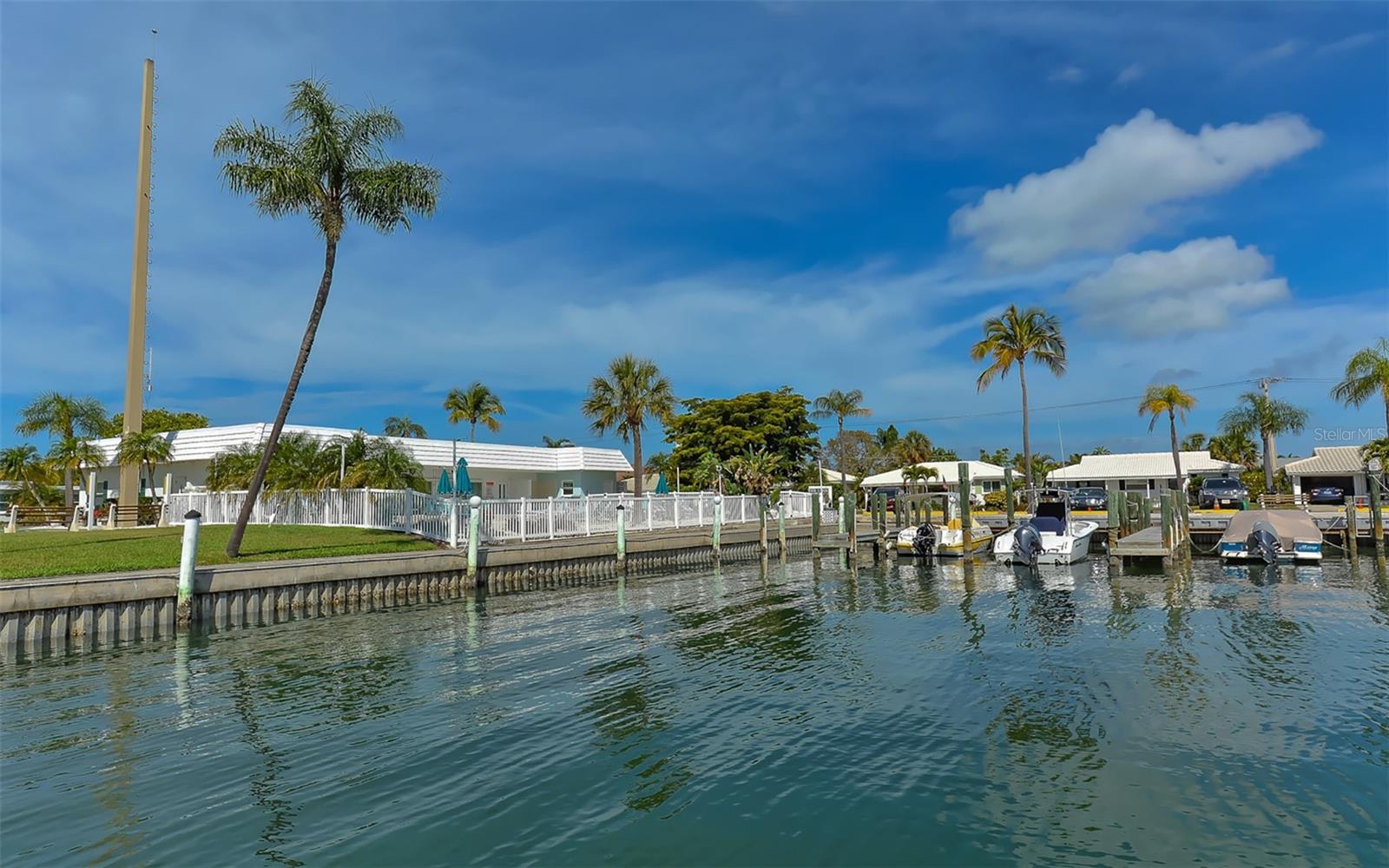 SPANISH MAIN YACHT CLUB - Residential