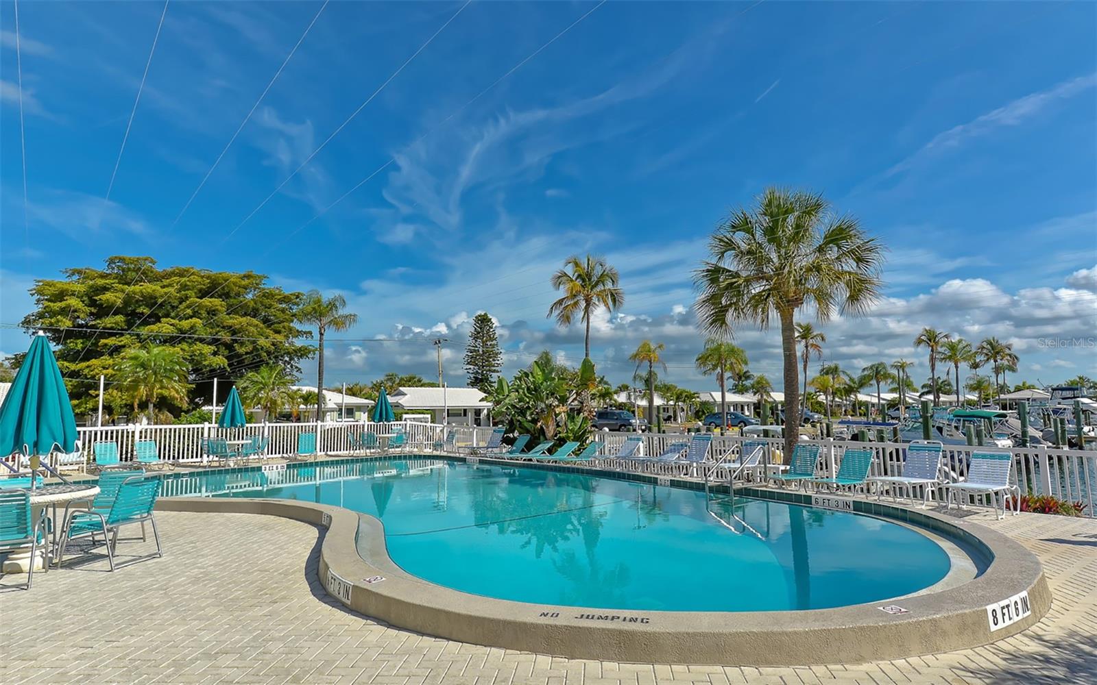 SPANISH MAIN YACHT CLUB - Residential