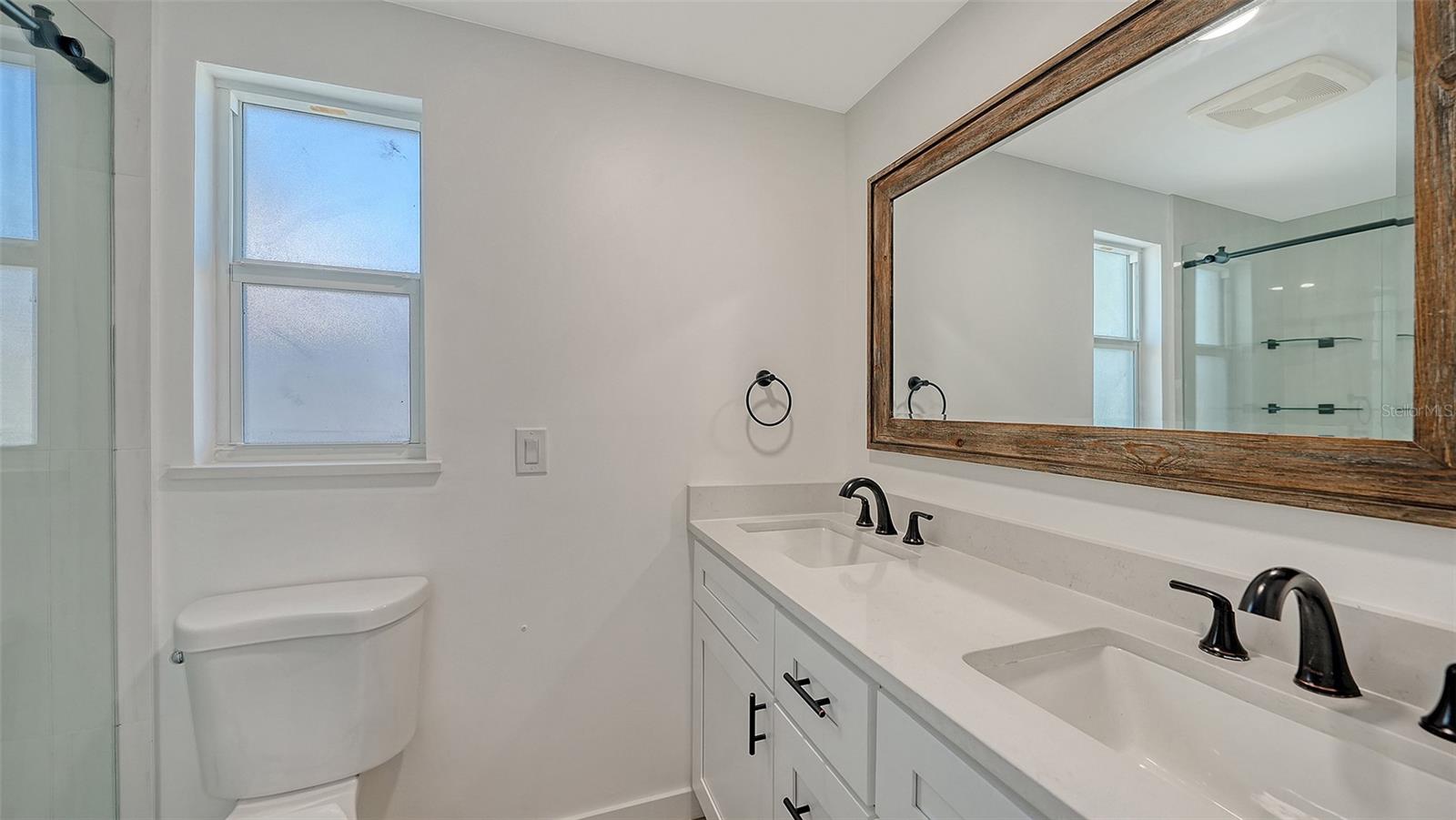 SPANISH MAIN YACHT CLUB - Residential