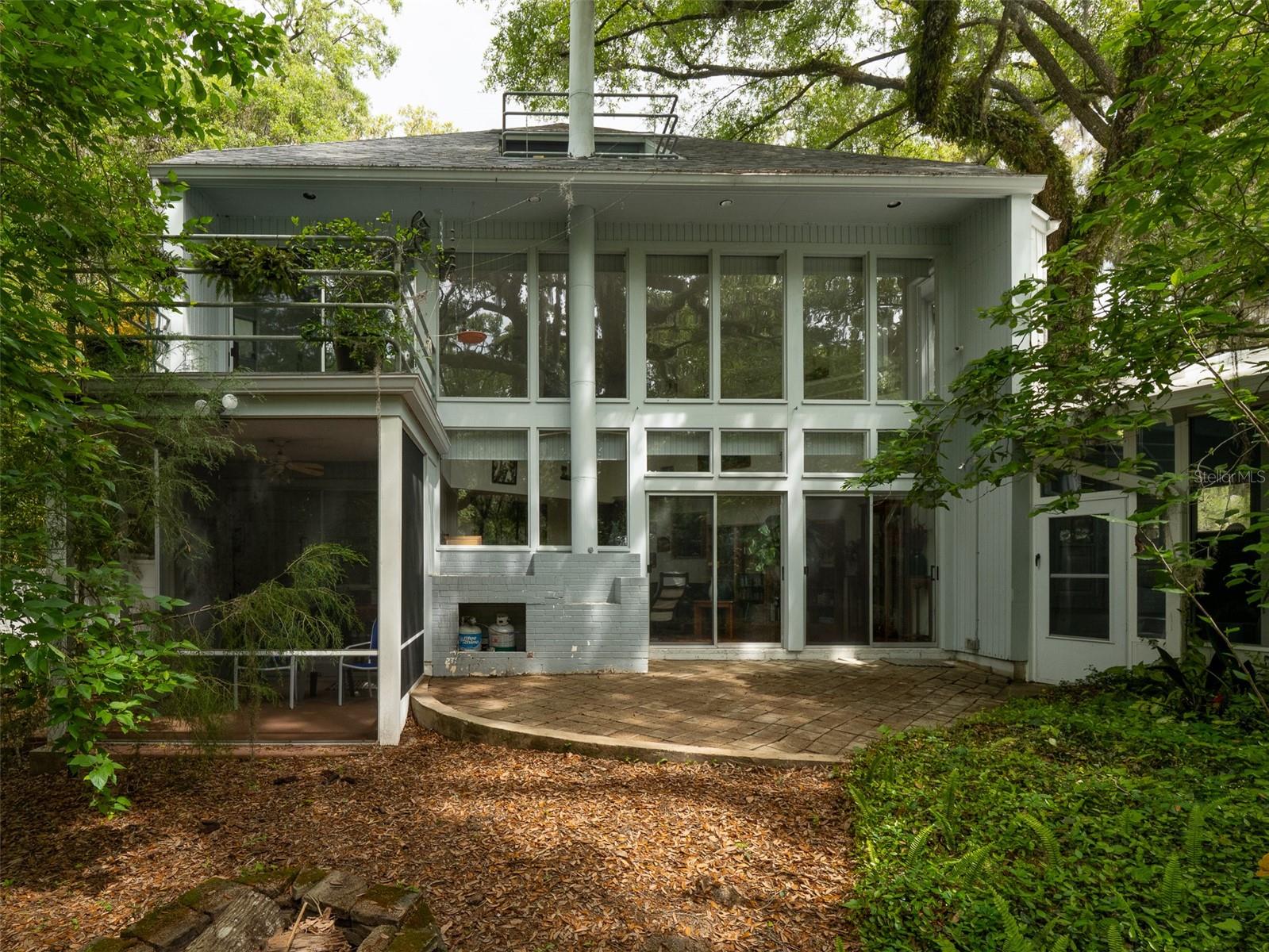 222 SW 27TH STREET