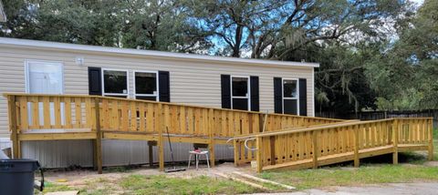 A home in DAVENPORT