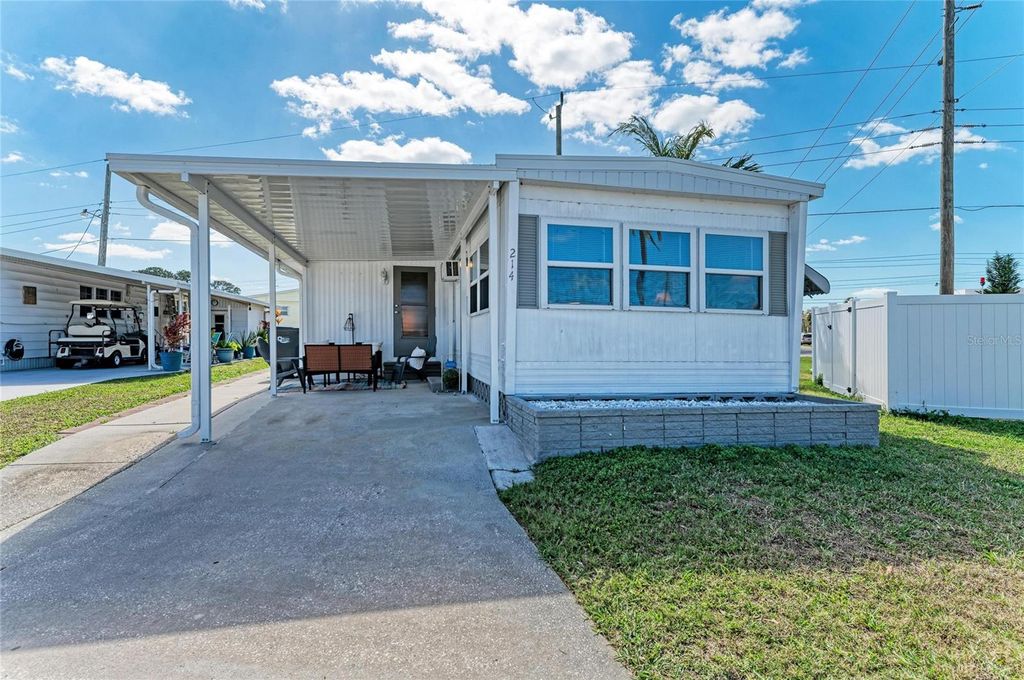 Photo of 214 52nd Avenue Drive W, Bradenton, FL 34207 (MLS # A4683983)