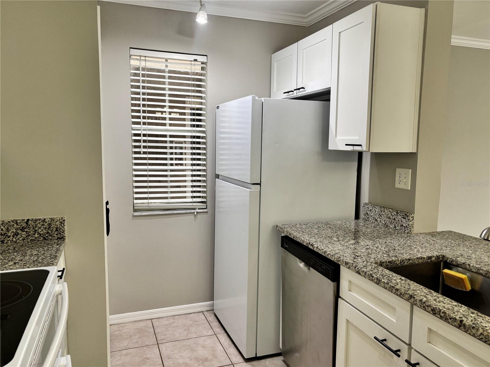 HIDDEN SPRINGS - Residential Lease