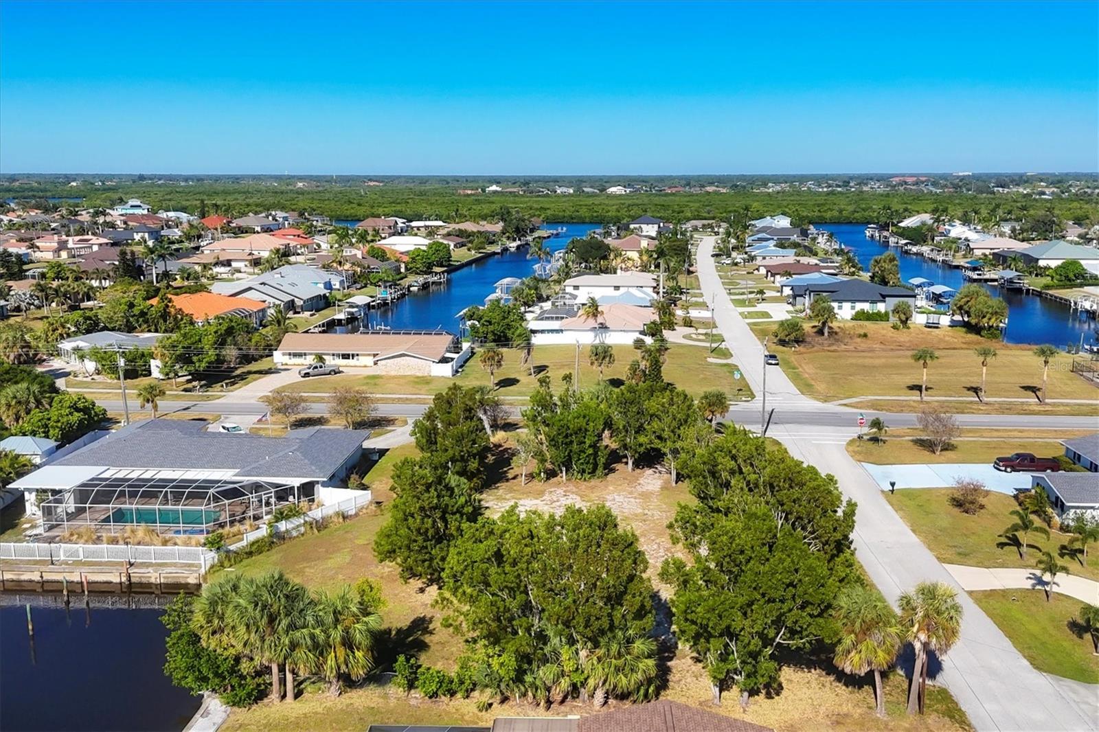 PORT CHARLOTTE SEC 83 - Land