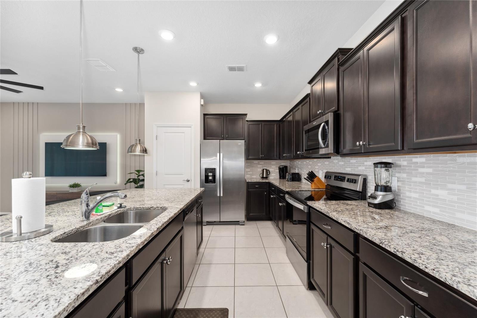 WINDSOR ISLAND RESIDENCE - Residential