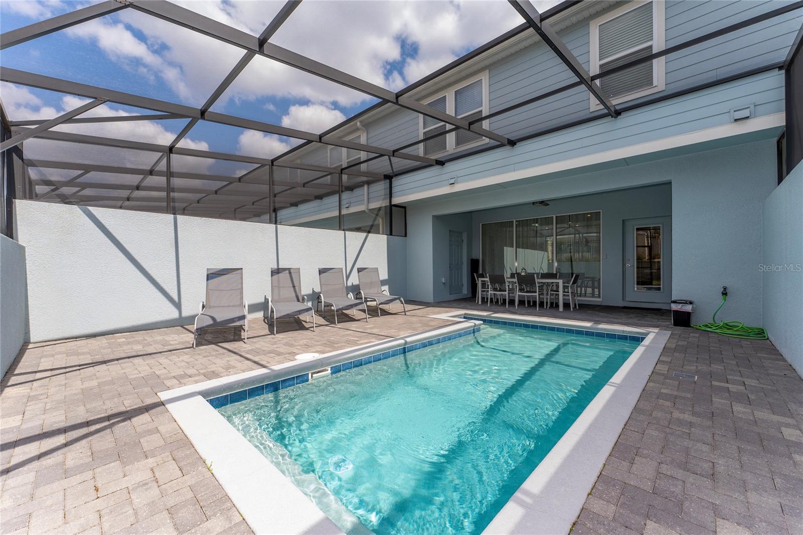 WINDSOR ISLAND RESIDENCE - Residential