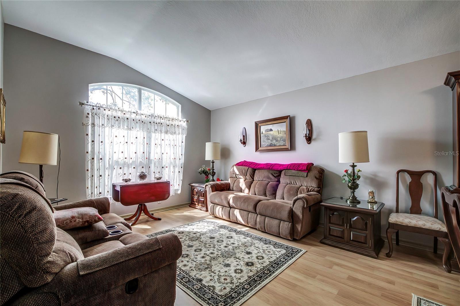 PROVIDENCE LAKES UNIT III PHAS - Residential