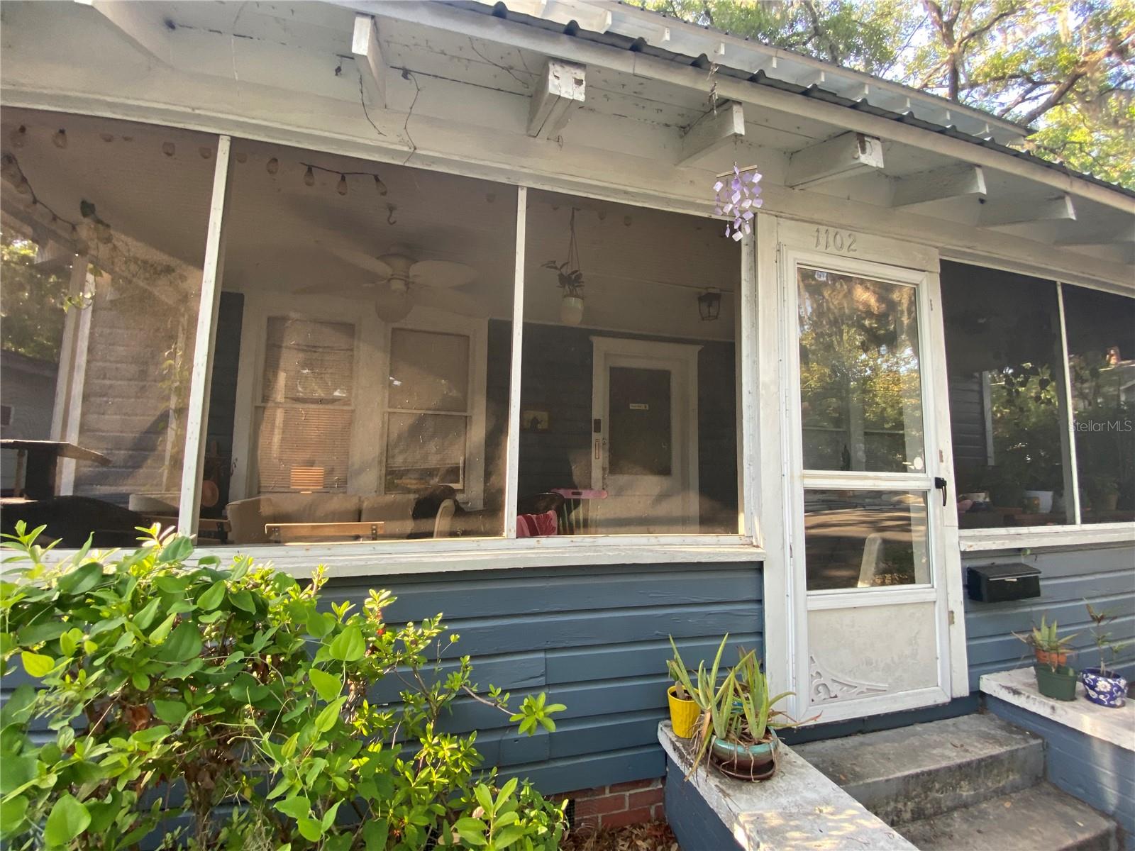 1102 NW 3RD AVENUE