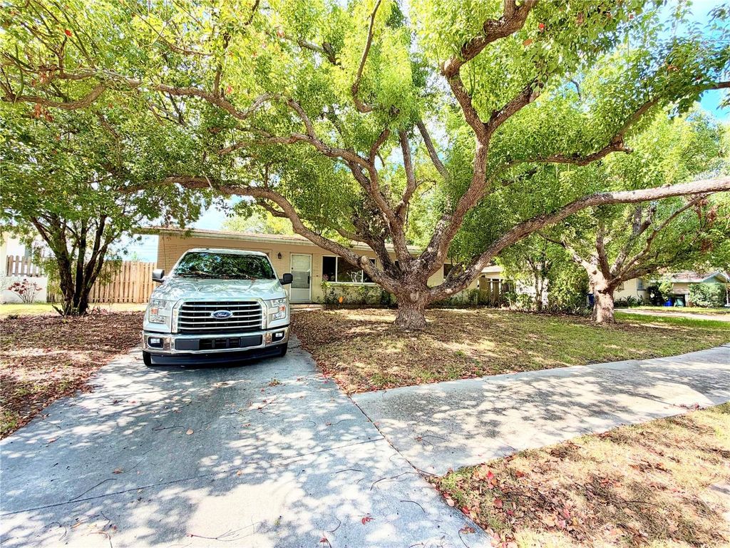 Photo of 1274 Robin Hood Lane, Dunedin, FL 34698 (MLS # W7881537)