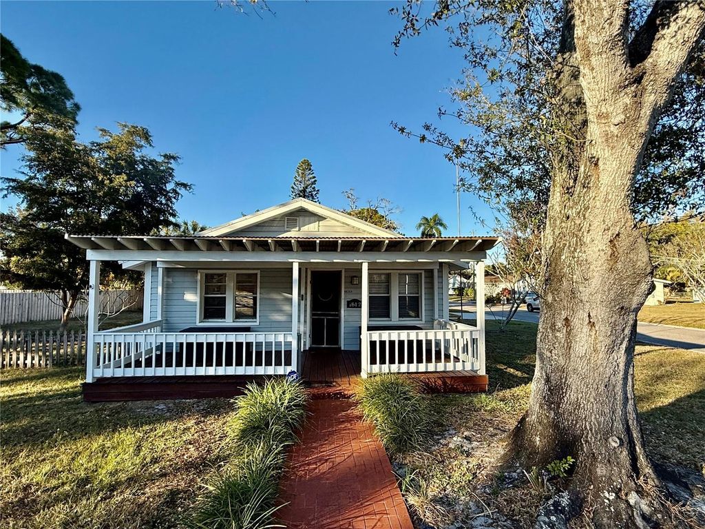 Photo of 1812 9th Street W, Palmetto, FL 34221 (MLS # A4680672)