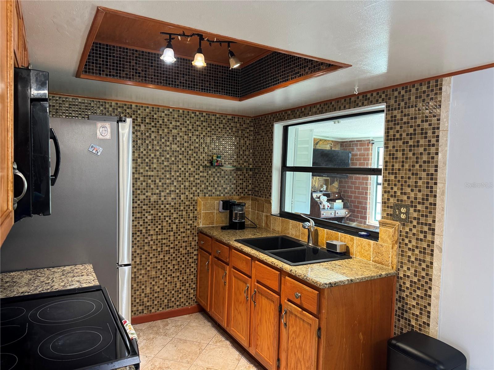 LAUREL HILLS - Residential