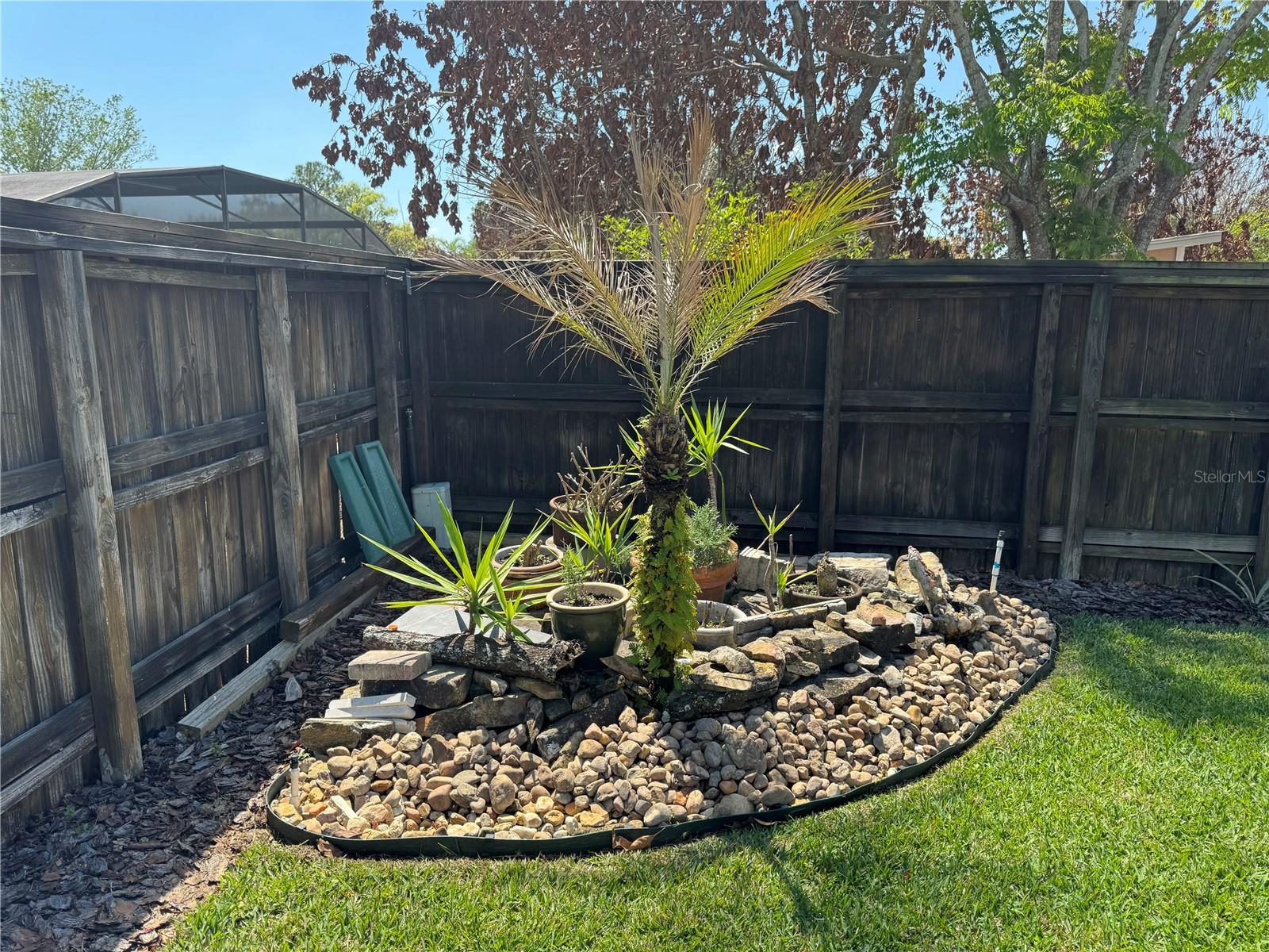 LAUREL HILLS - Residential