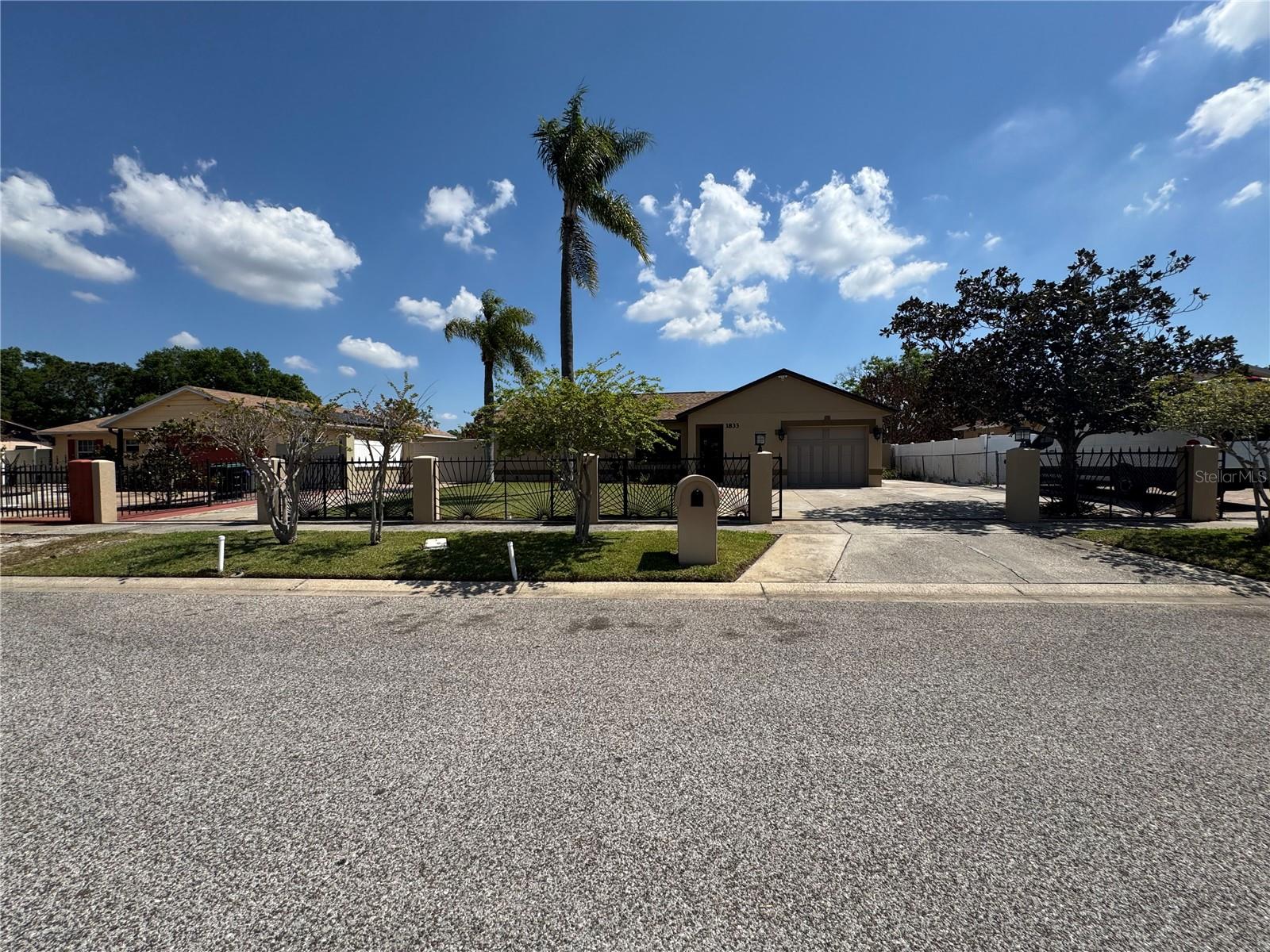 1833 MATTERHORN DRIVE