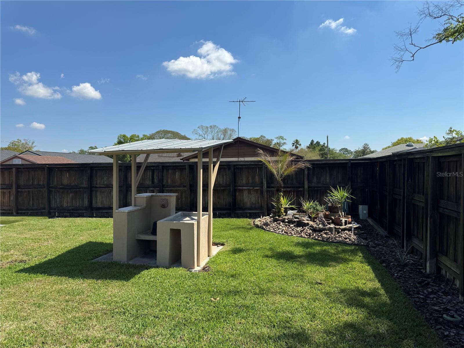 LAUREL HILLS - Residential