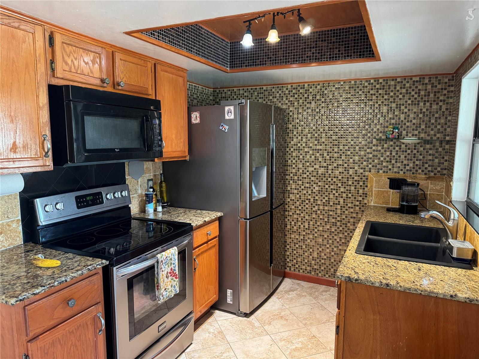 LAUREL HILLS - Residential