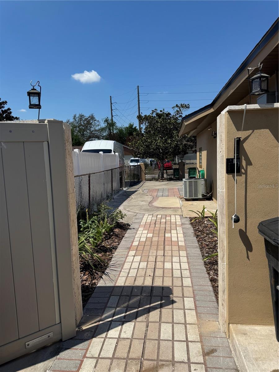 LAUREL HILLS - Residential