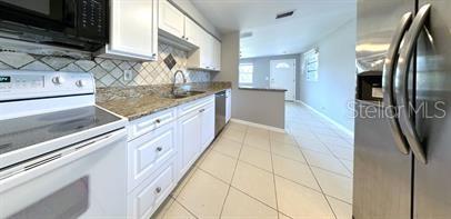 MONTICELLO GARDENS 1ST ADD - Residential