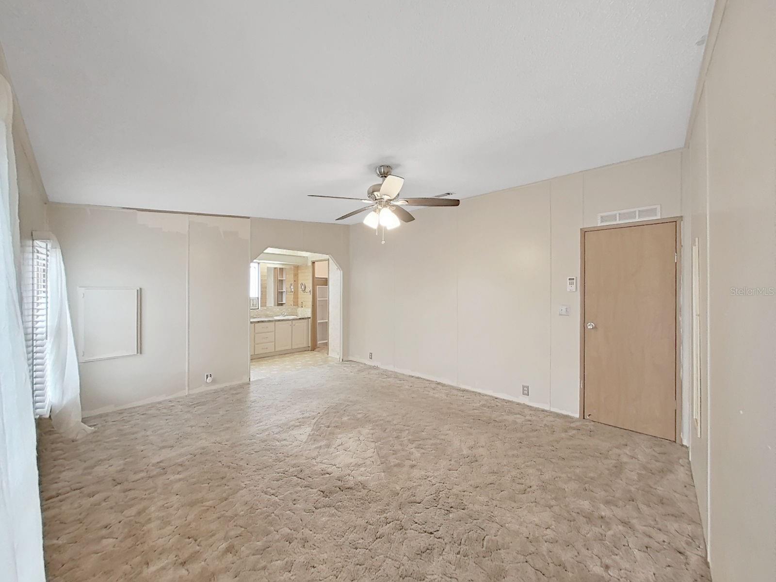 FOXWOOD LAKE ESTATES - Residential