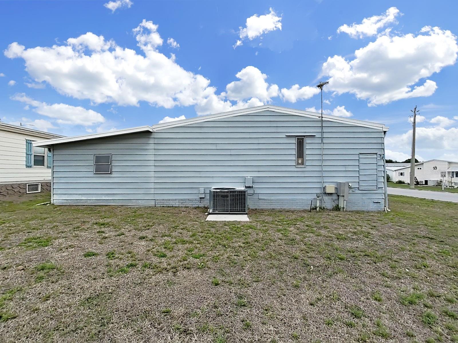 FOXWOOD LAKE ESTATES - Residential