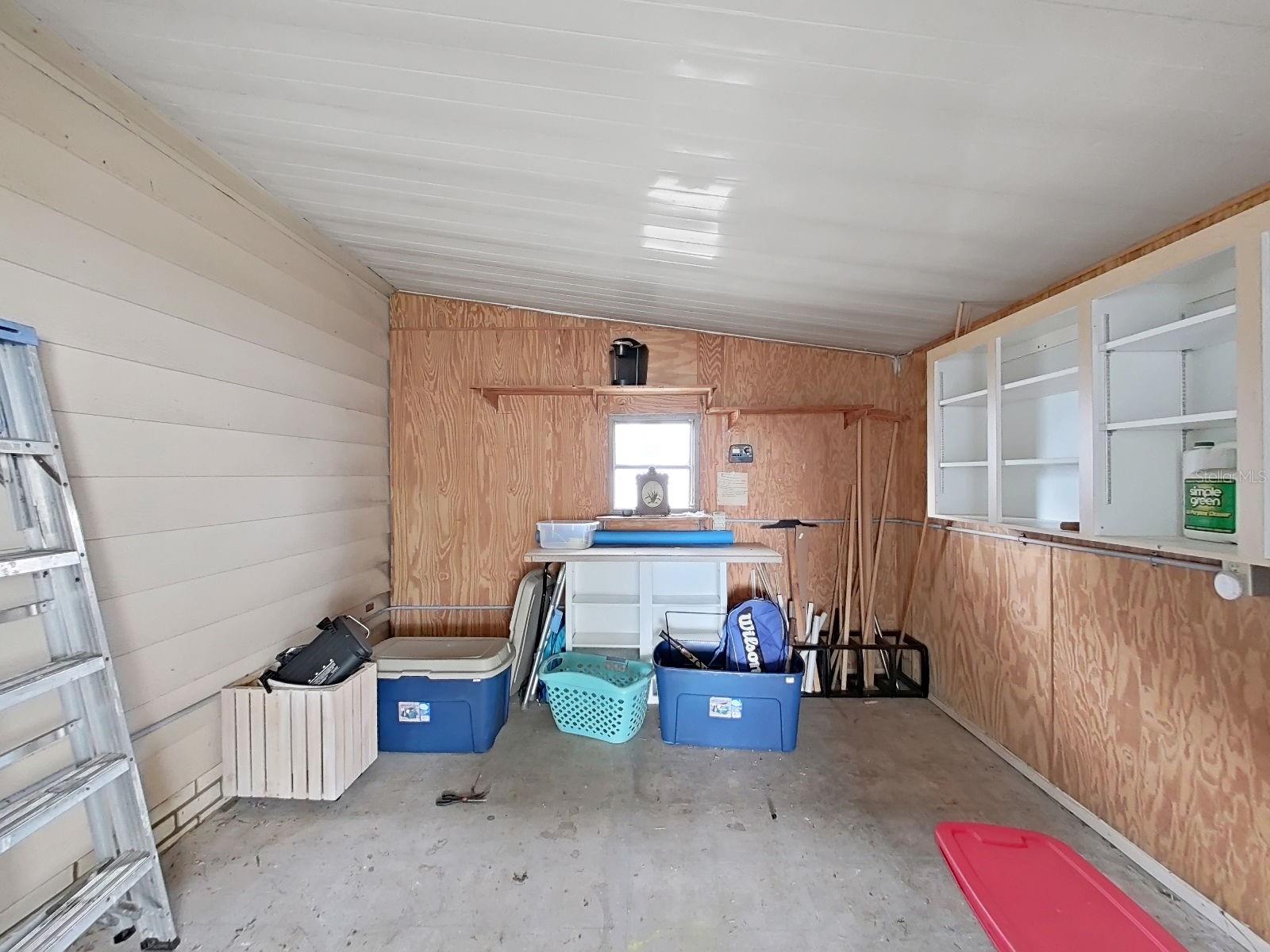 FOXWOOD LAKE ESTATES - Residential