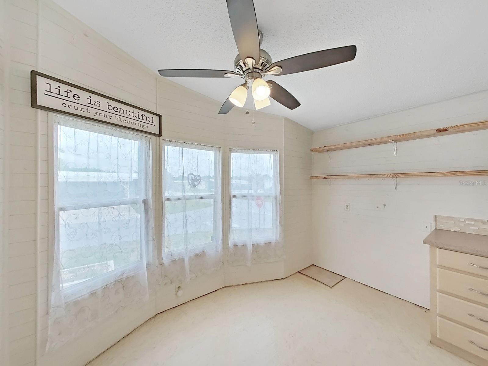 FOXWOOD LAKE ESTATES - Residential