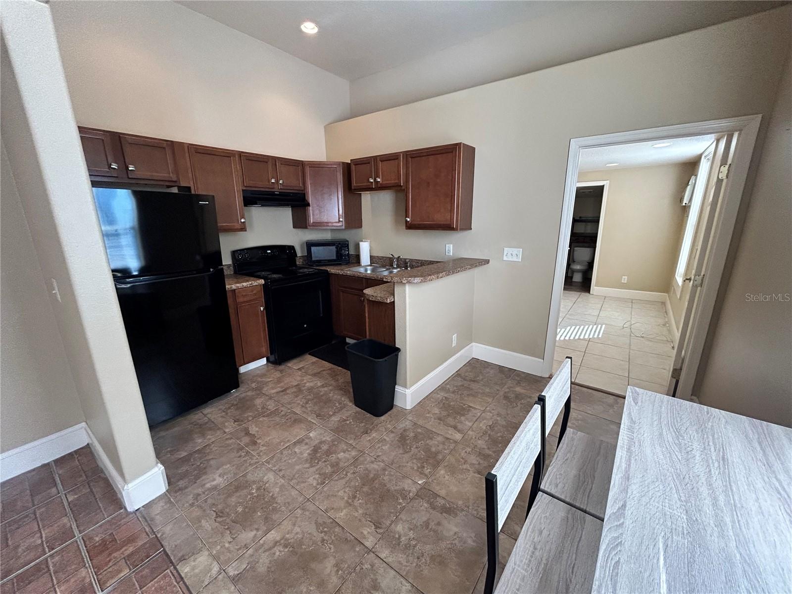 739 DARTMOOR STREET N 739