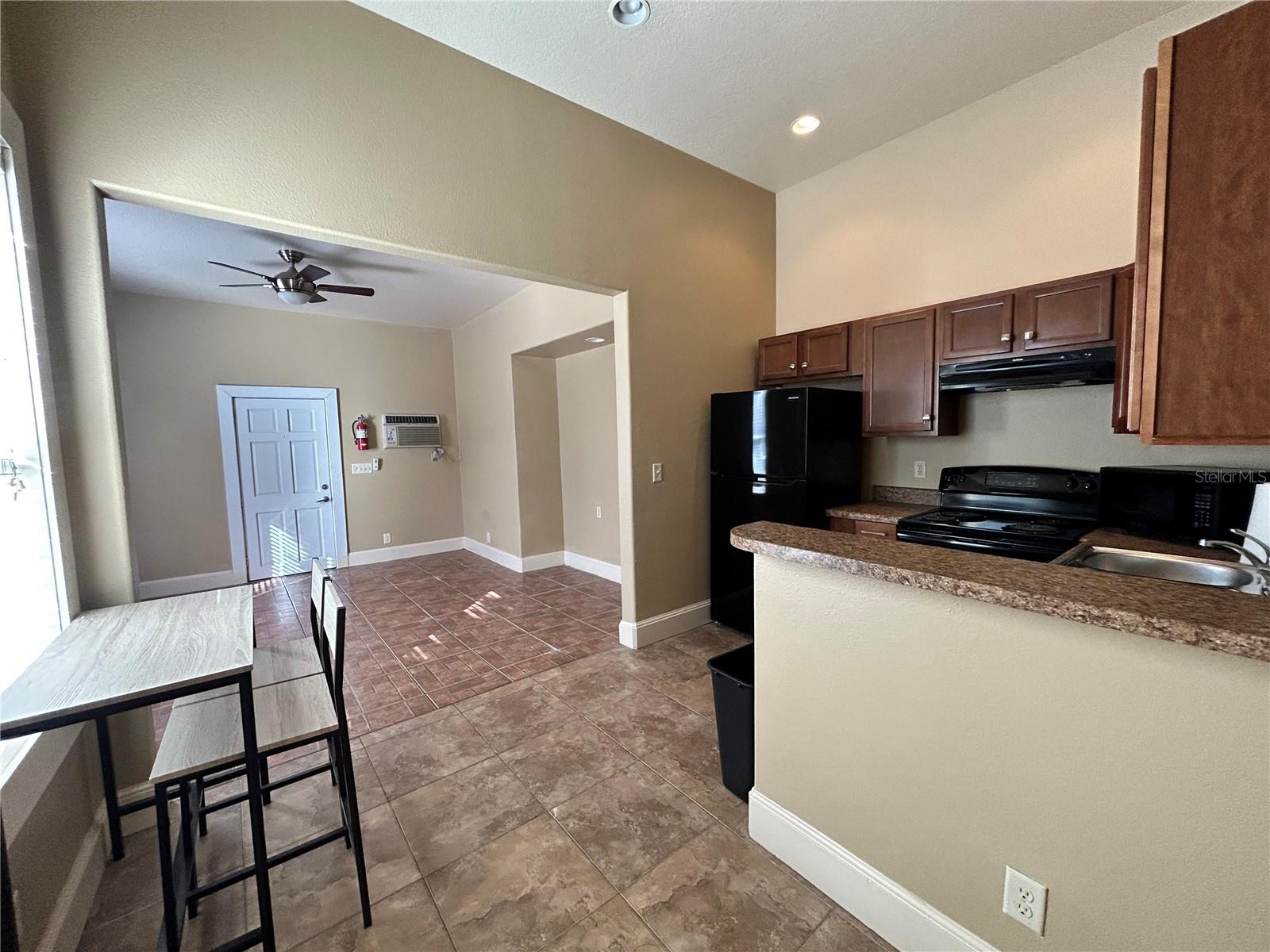 739 DARTMOOR STREET N 739