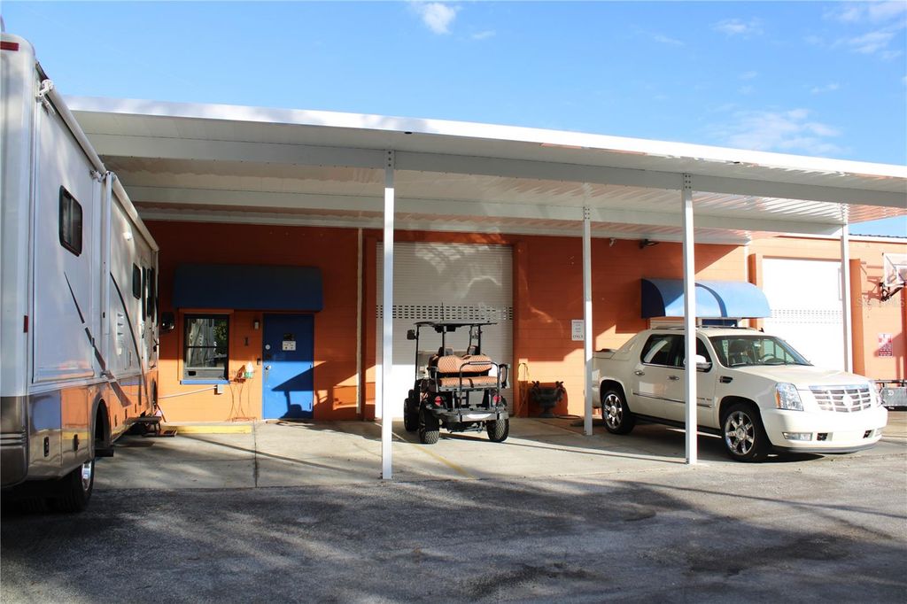 Photo of 5275 95th Street N, St Petersburg, FL 33708 (MLS # TB8346223)