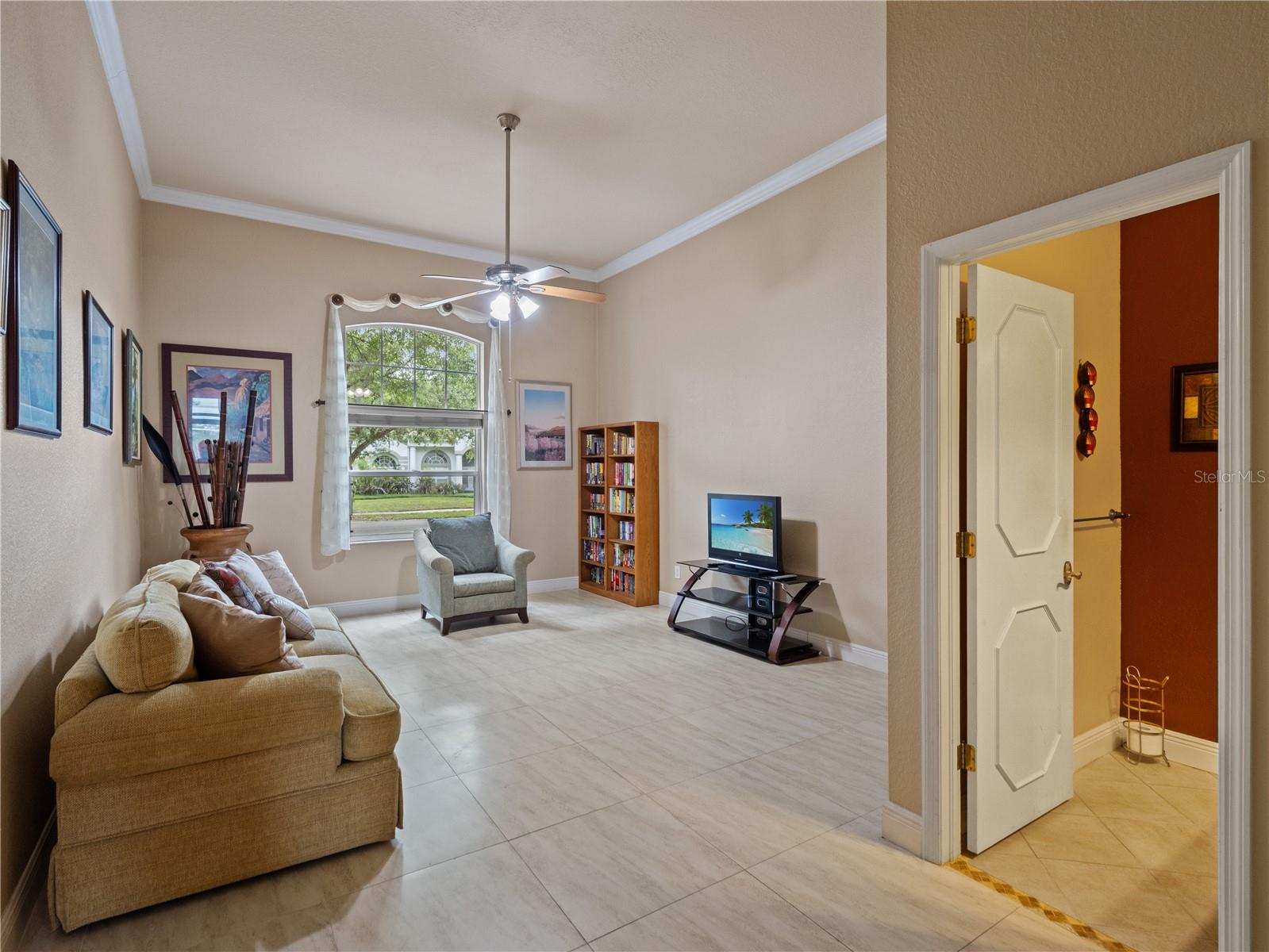 TAMPA PALMS - Residential