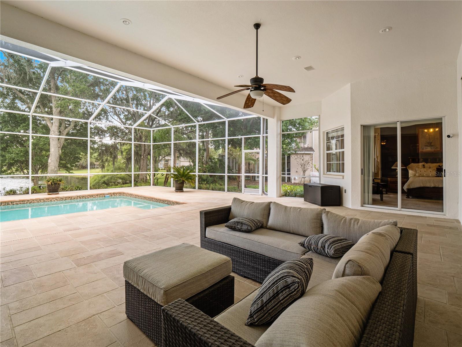 TAMPA PALMS - Residential