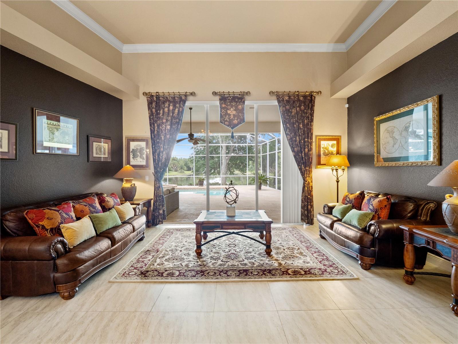 TAMPA PALMS - Residential