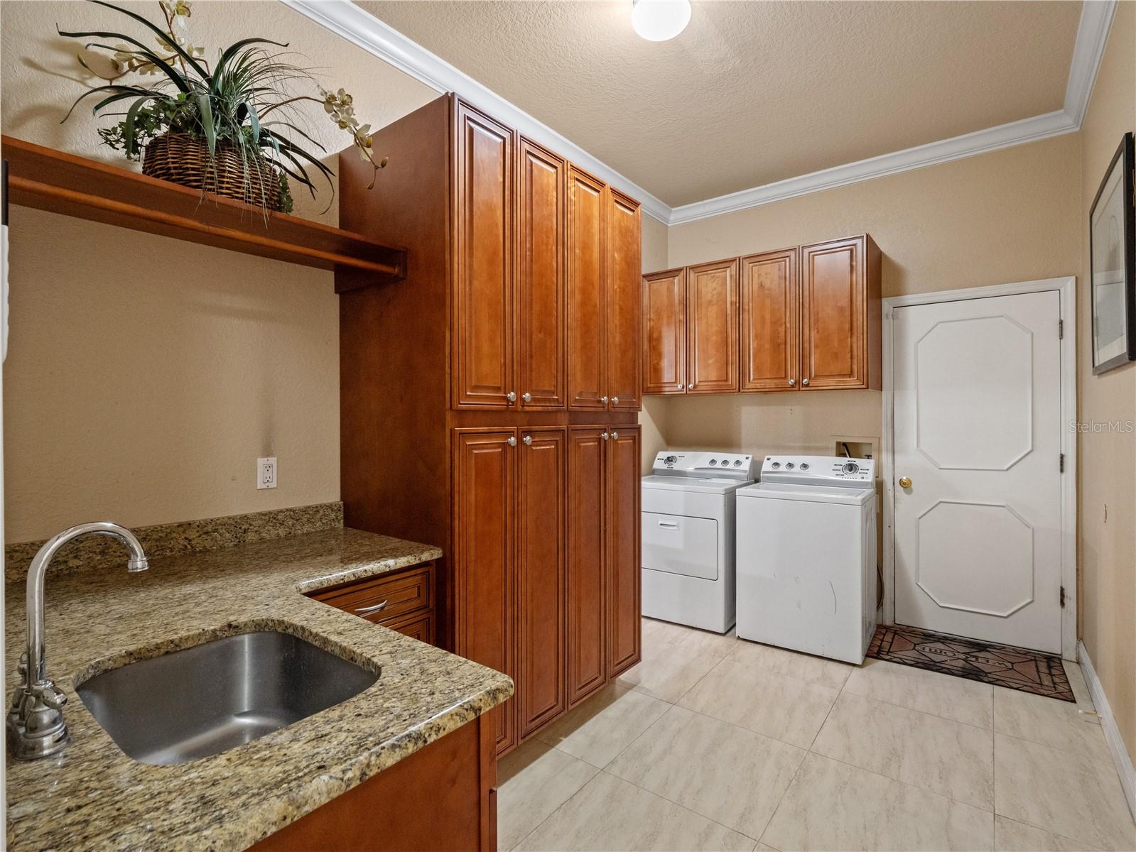 TAMPA PALMS - Residential