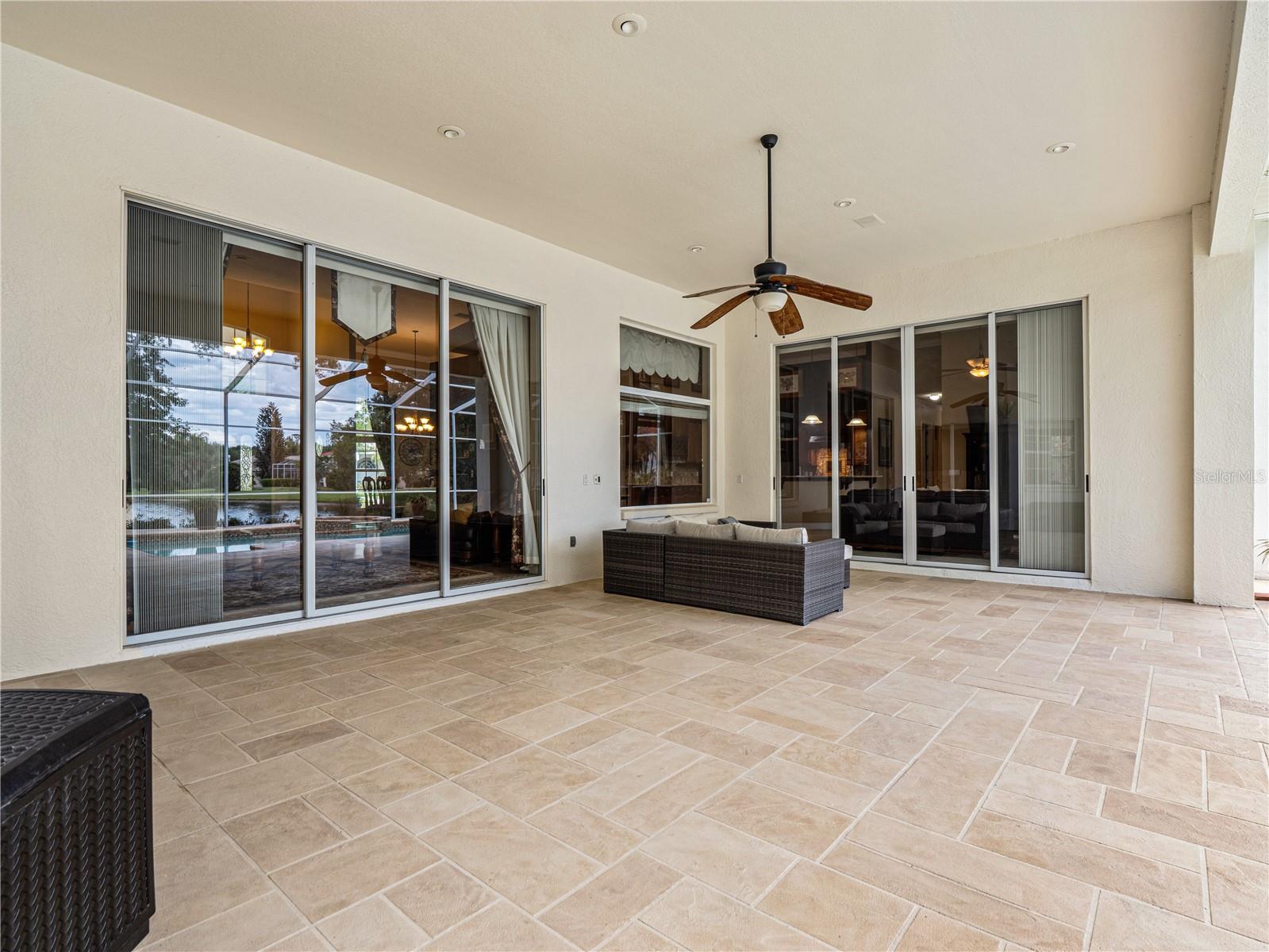 TAMPA PALMS - Residential