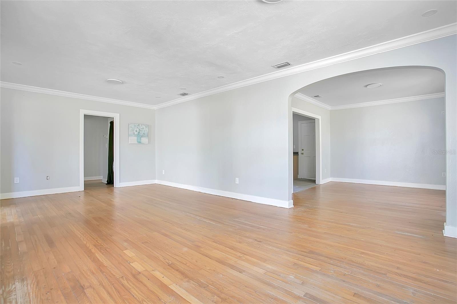 1610 E JEFFERSON STREET