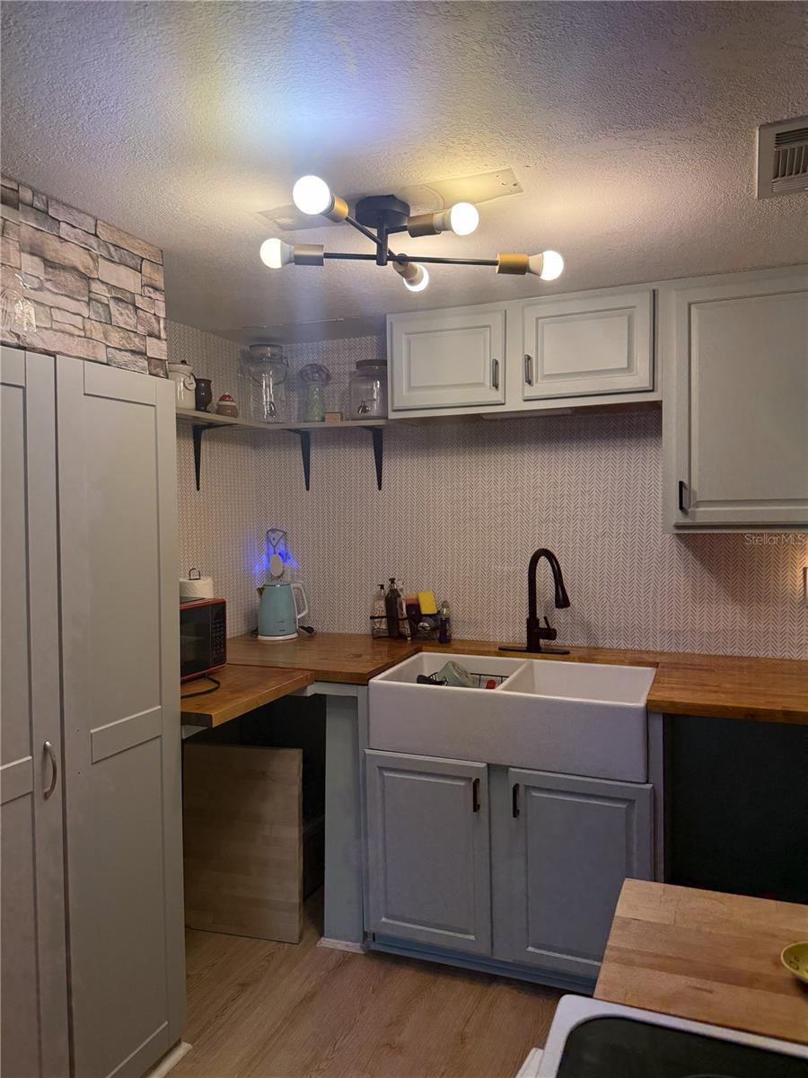 WILLIAMSBURG CONDO - Residential