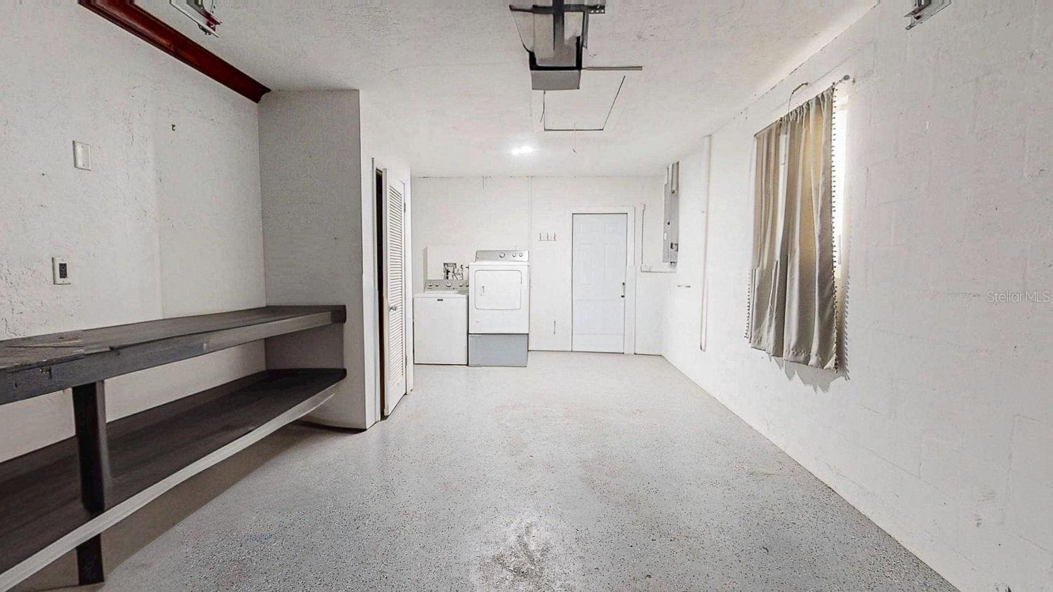 FAIRVIEW ESTS - Residential