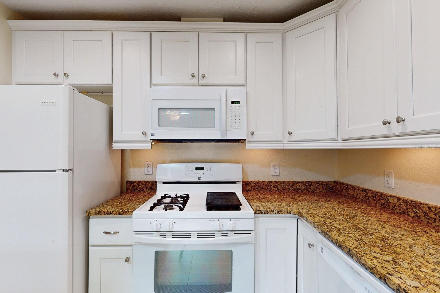 FAIRVIEW ESTS - Residential