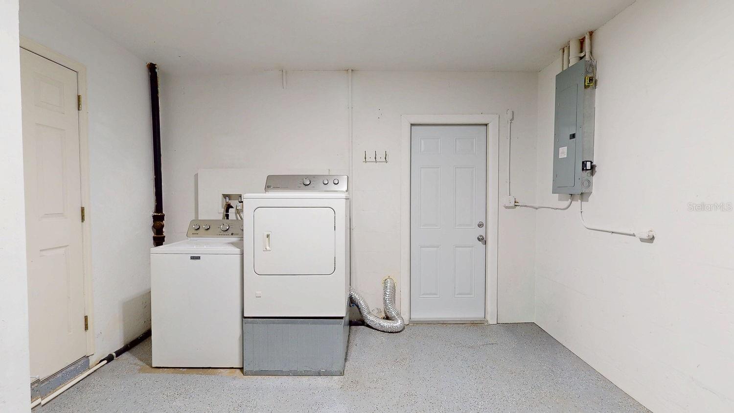 FAIRVIEW ESTS - Residential