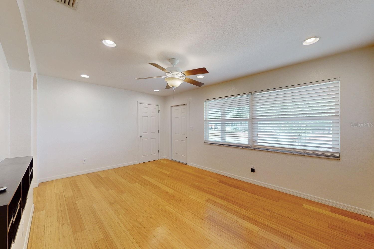 FAIRVIEW ESTS - Residential