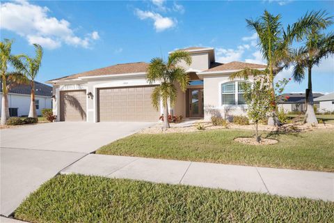 A home in PARRISH