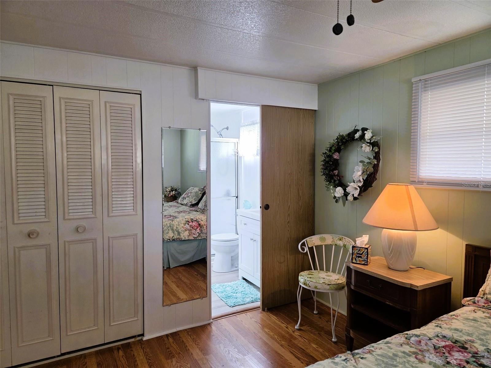 OAKWOOD MANOR - Residential