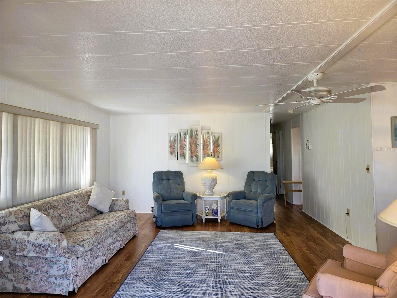 OAKWOOD MANOR - Residential