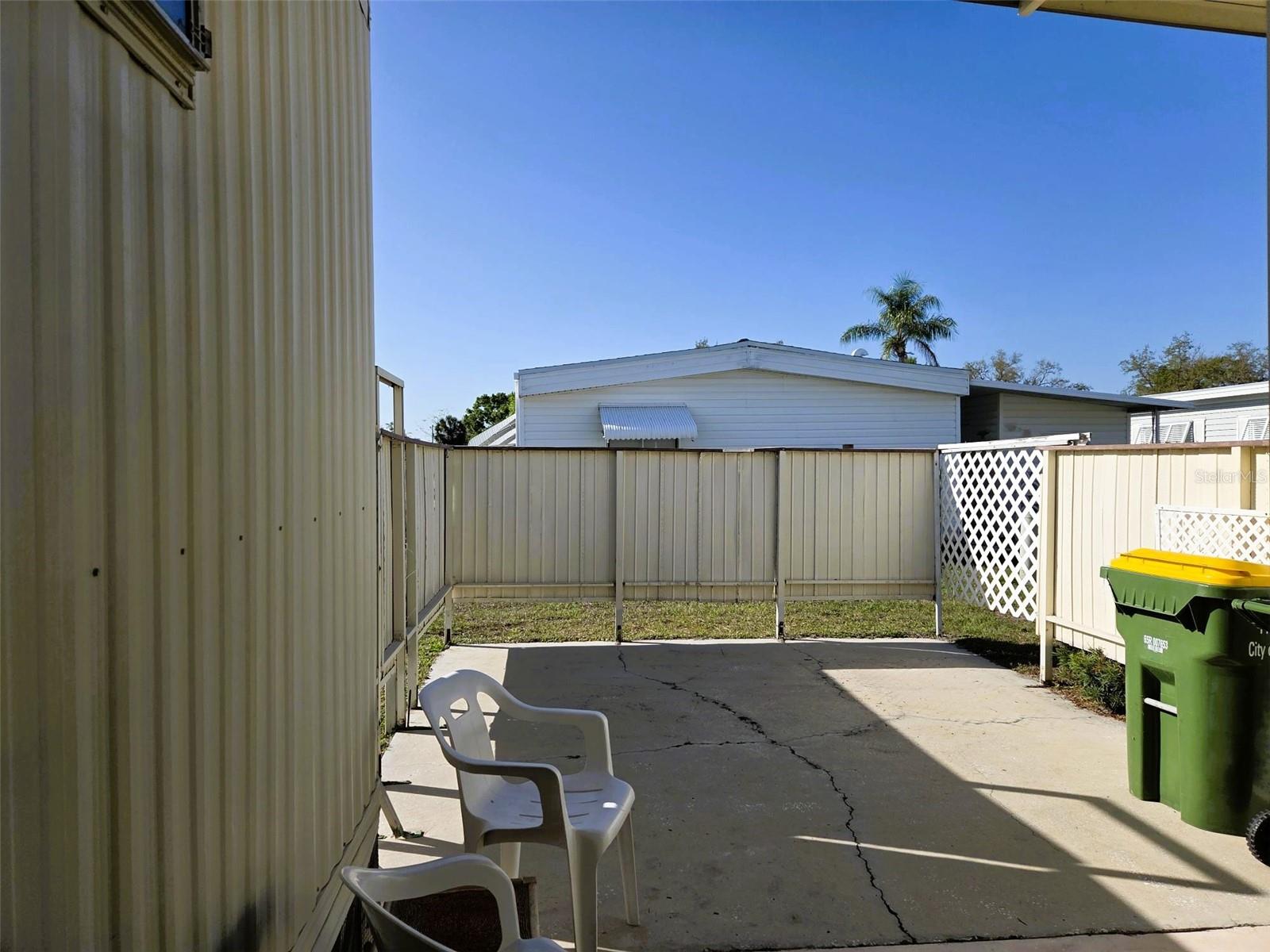 OAKWOOD MANOR - Residential