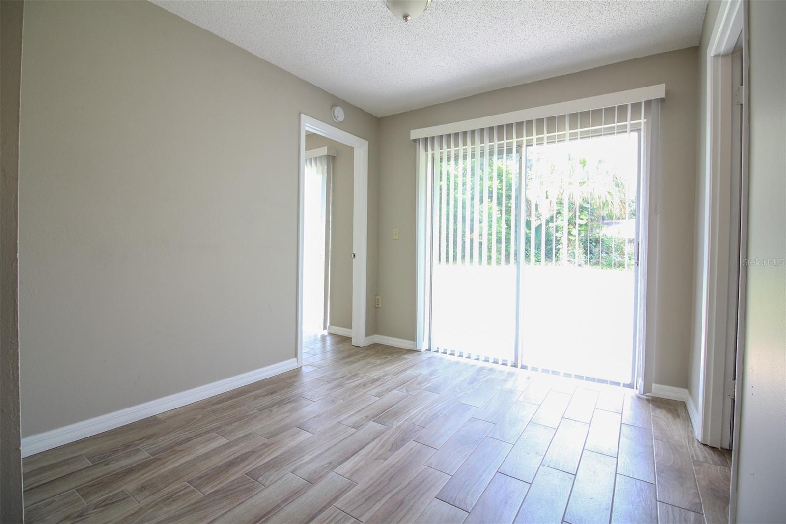 VALENCIA VILLAGE - Residential Lease