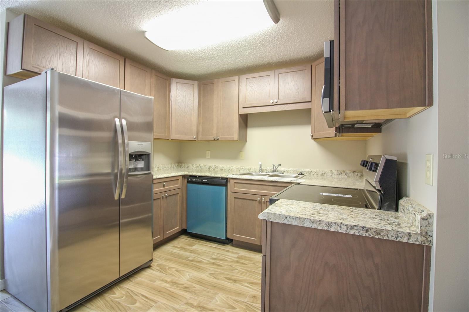 VALENCIA VILLAGE - Residential Lease