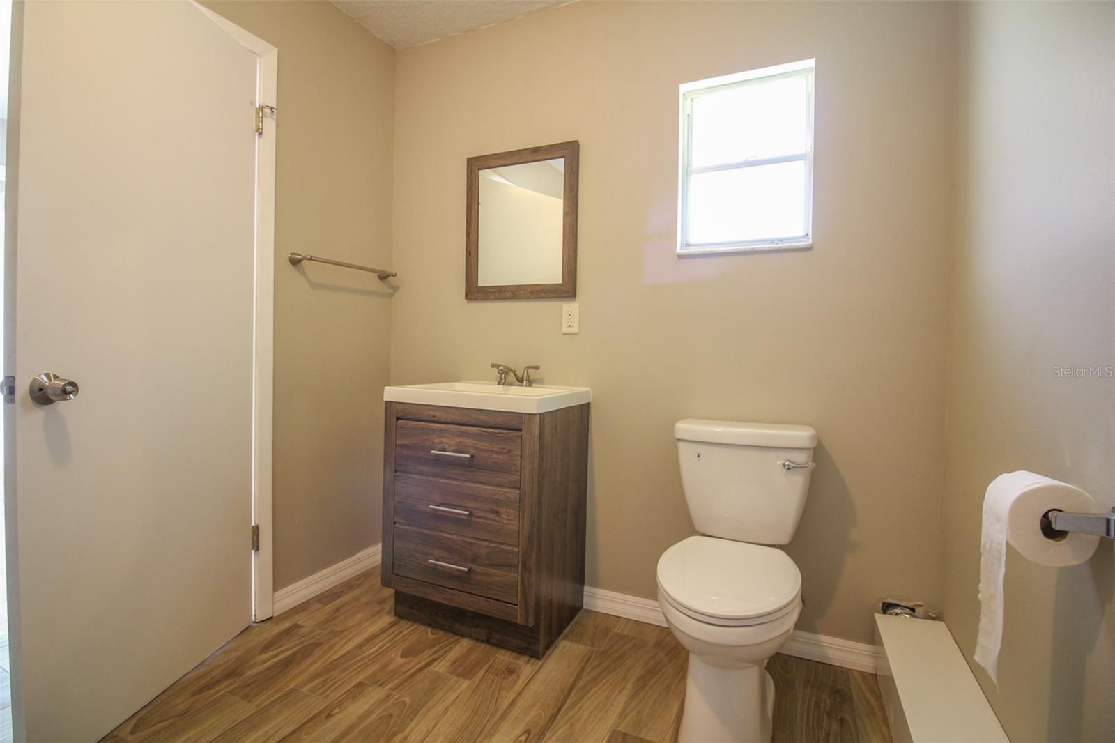 VALENCIA VILLAGE - Residential Lease